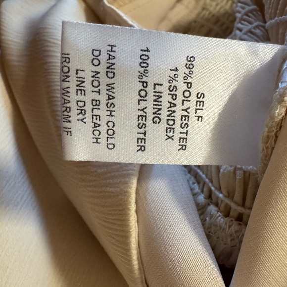 MittoShop Cream Puff Sleeve Smocked Crop Top Size S - Picture 5 of 5